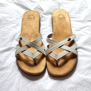 NWT Bass Sharon Sandals White Size 8.5